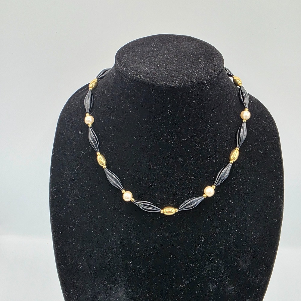 Napier Womens Blackโ Gold Tone Bead Faux Pearl Necklace Box Closure 18" Luxury